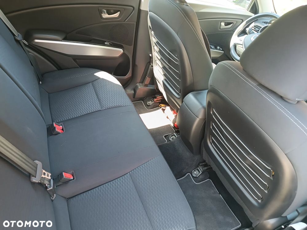 SsangYong/KGM Tivoli - 16