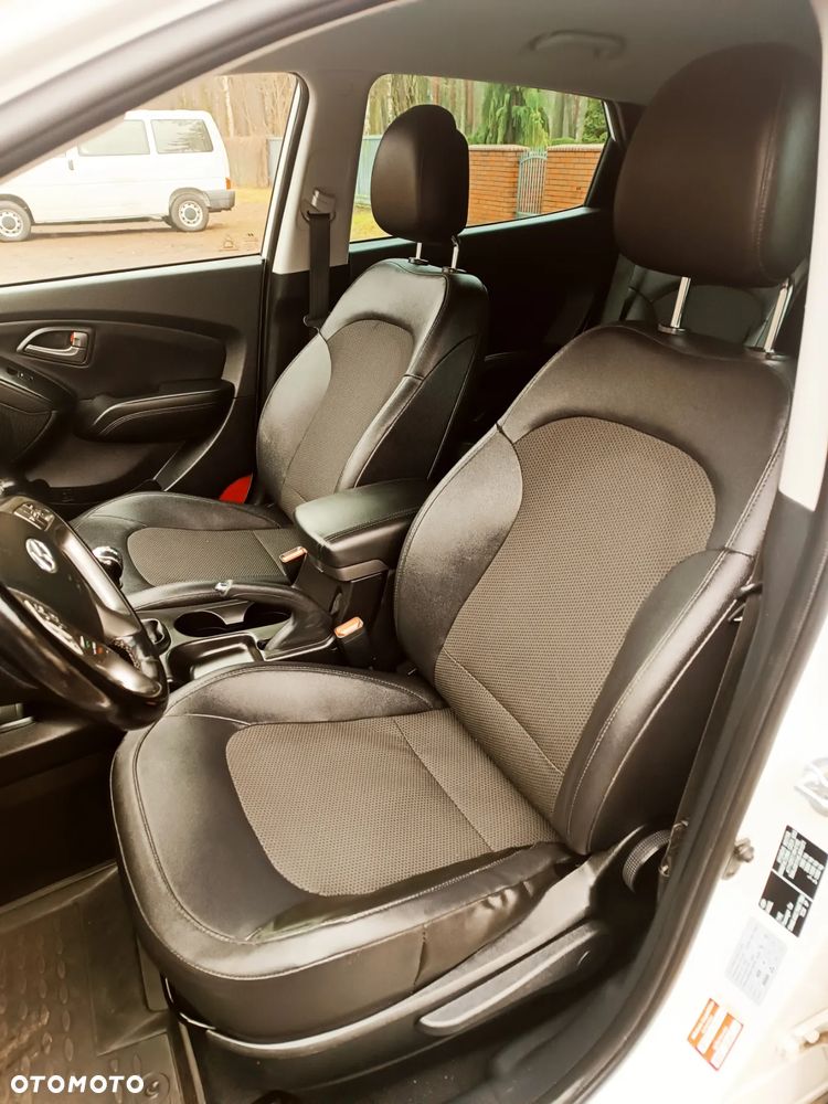 Hyundai ix35 2.0 2WD Trend - 12