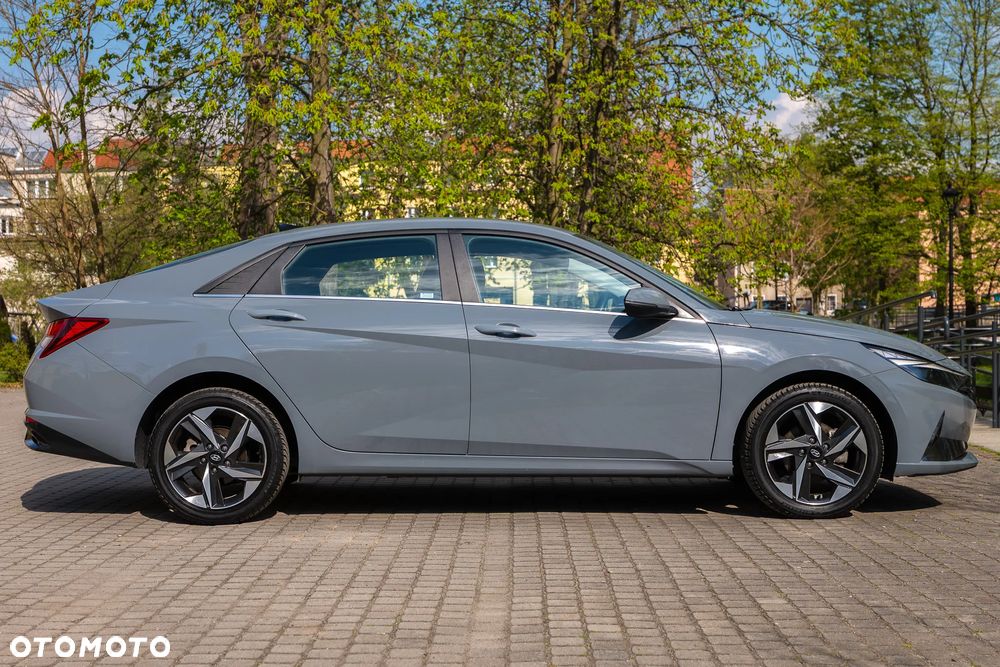 Hyundai Elantra 1.6 Smart - 5