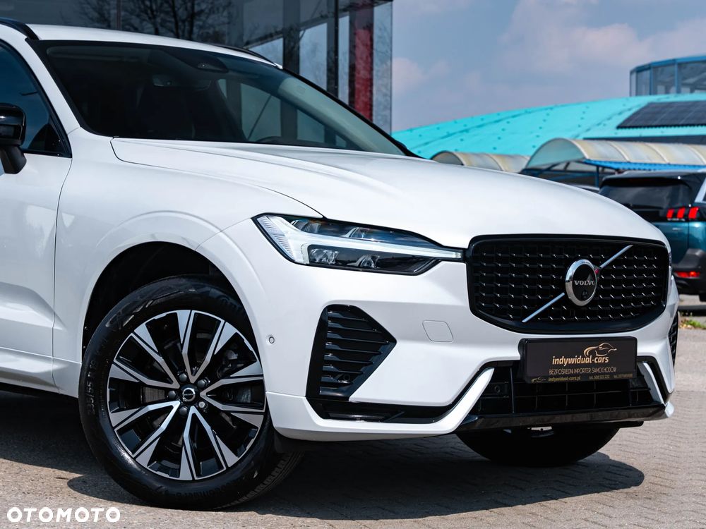 Volvo XC 60 B4 B Plus Dark - 9