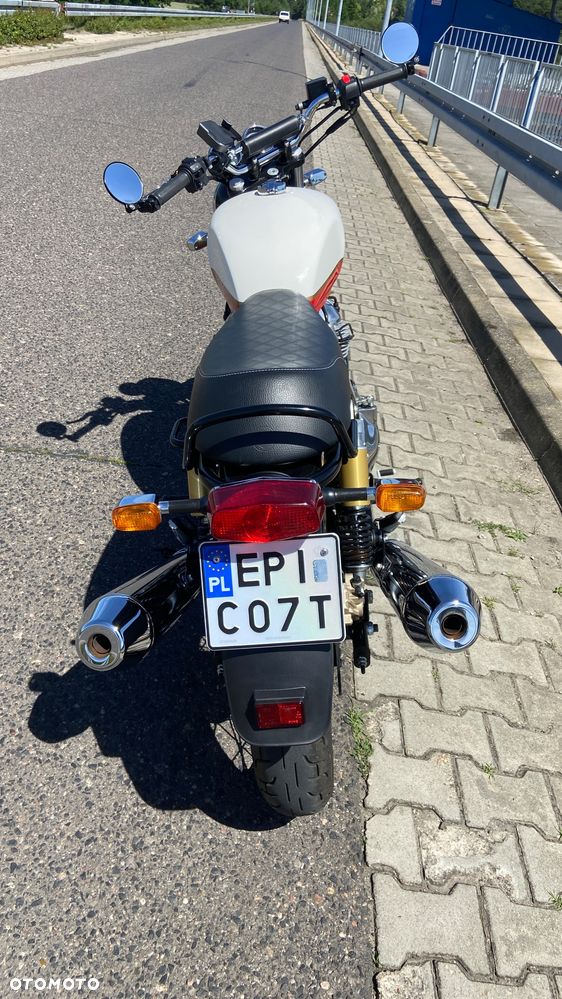 Royal Enfield Interceptor - 7