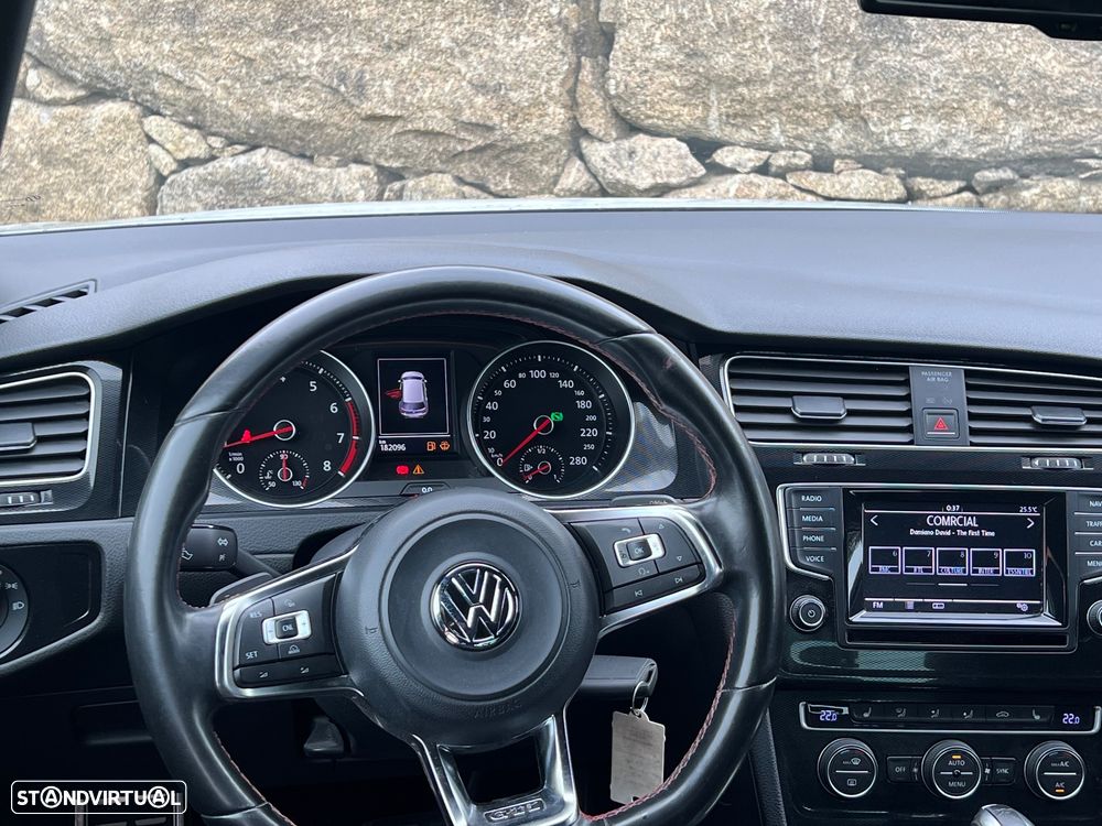 VW Golf 2.0 GTI DSG - 17