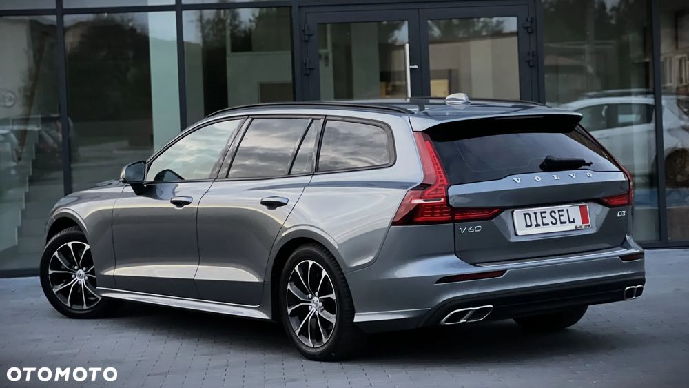 Volvo V60 D3 Momentum - 14
