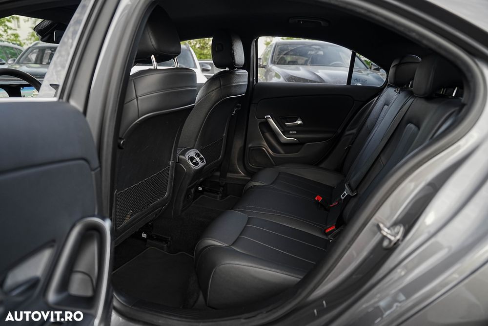 Mercedes-Benz A 180 7G-DCT Edition 2021 - 21