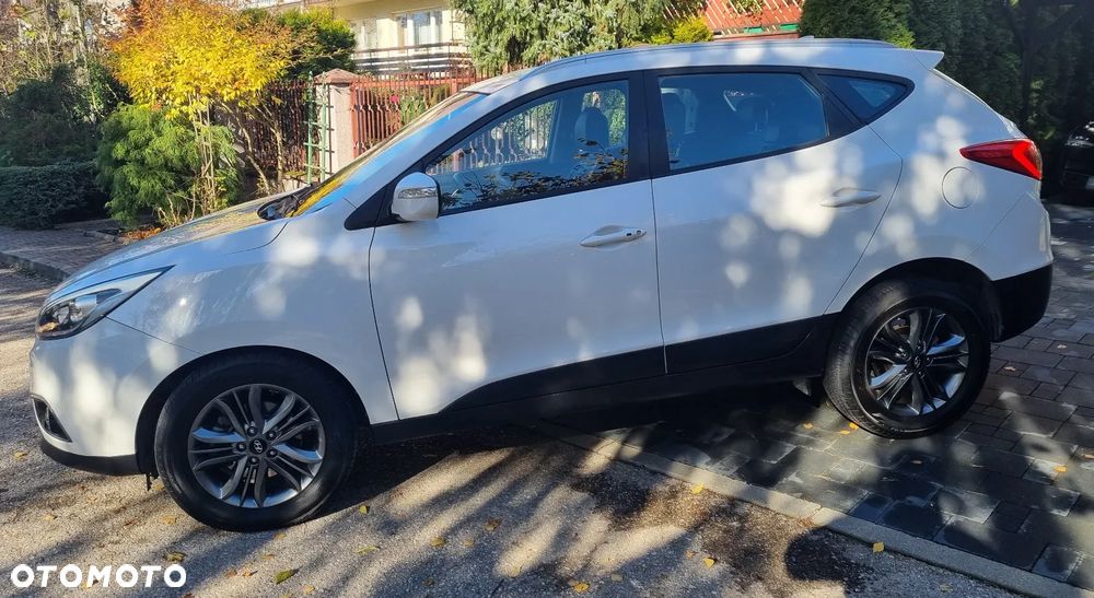 Hyundai ix35 1.7 CRDi 2WD blue Finale Gold - 4