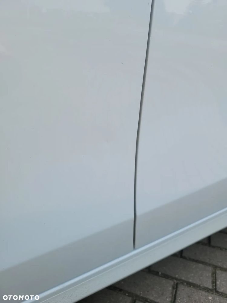 Kia Ceed 1.6 CRDi SCR M - 12