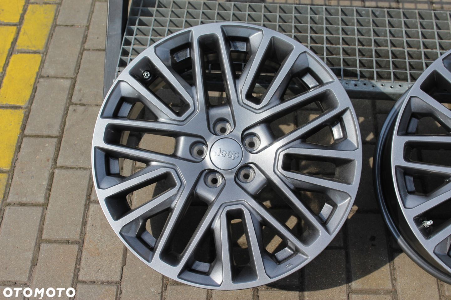 JEEP COMPASS RENEGADE 19cali 5x110 ET40 7,5J TPMS - 1