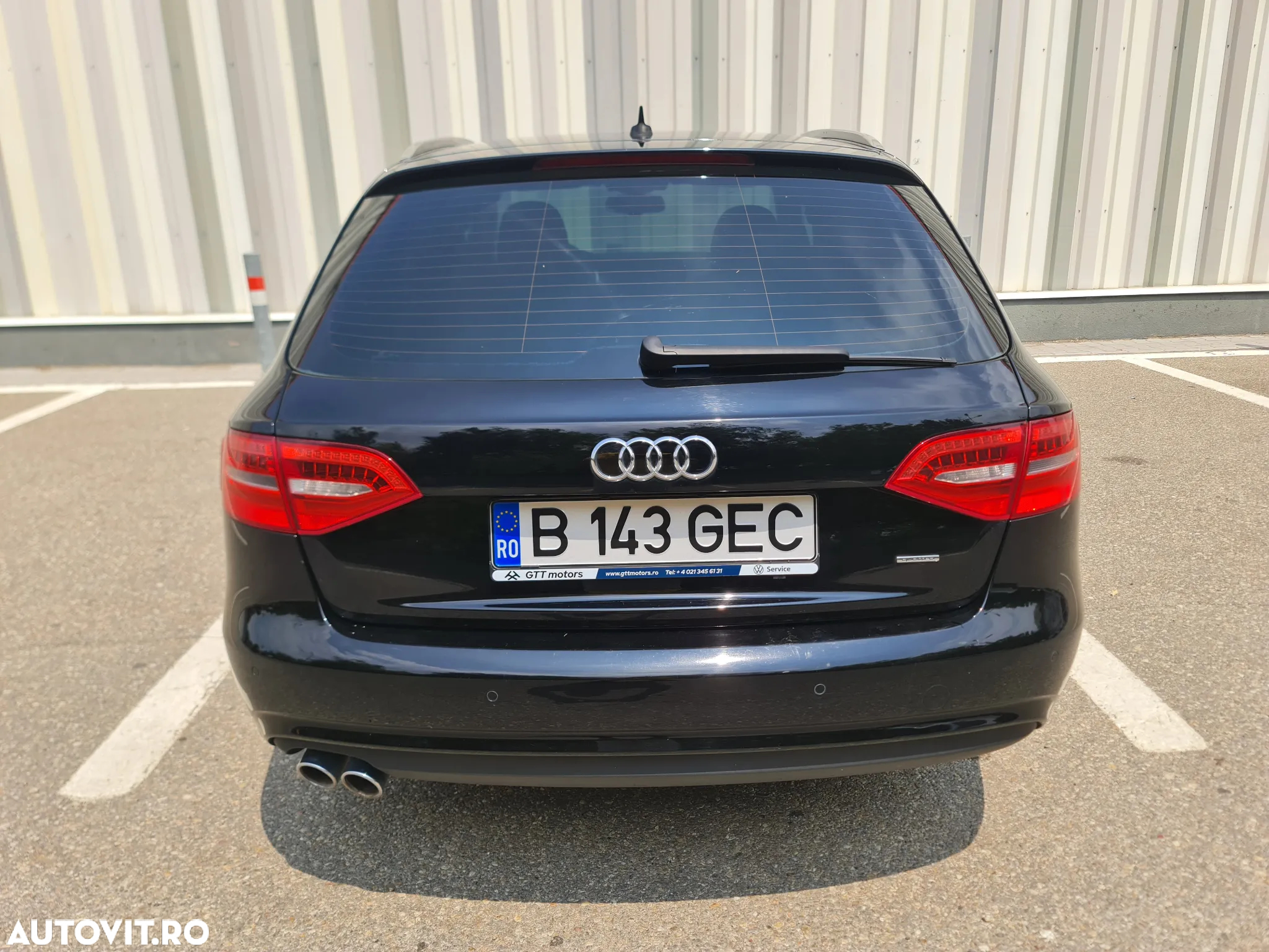 Audi A4 Avant 2.0 40 TDI quattro S tronic Advanced - 3