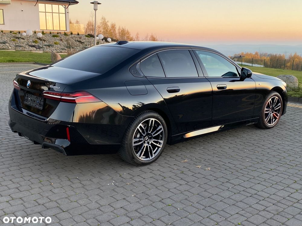 BMW Seria 5 520d xDrive - 13