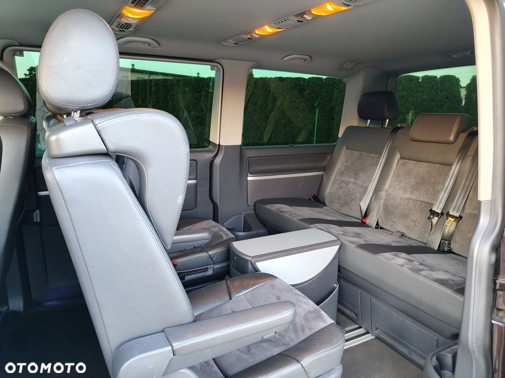 Volkswagen Multivan - 13