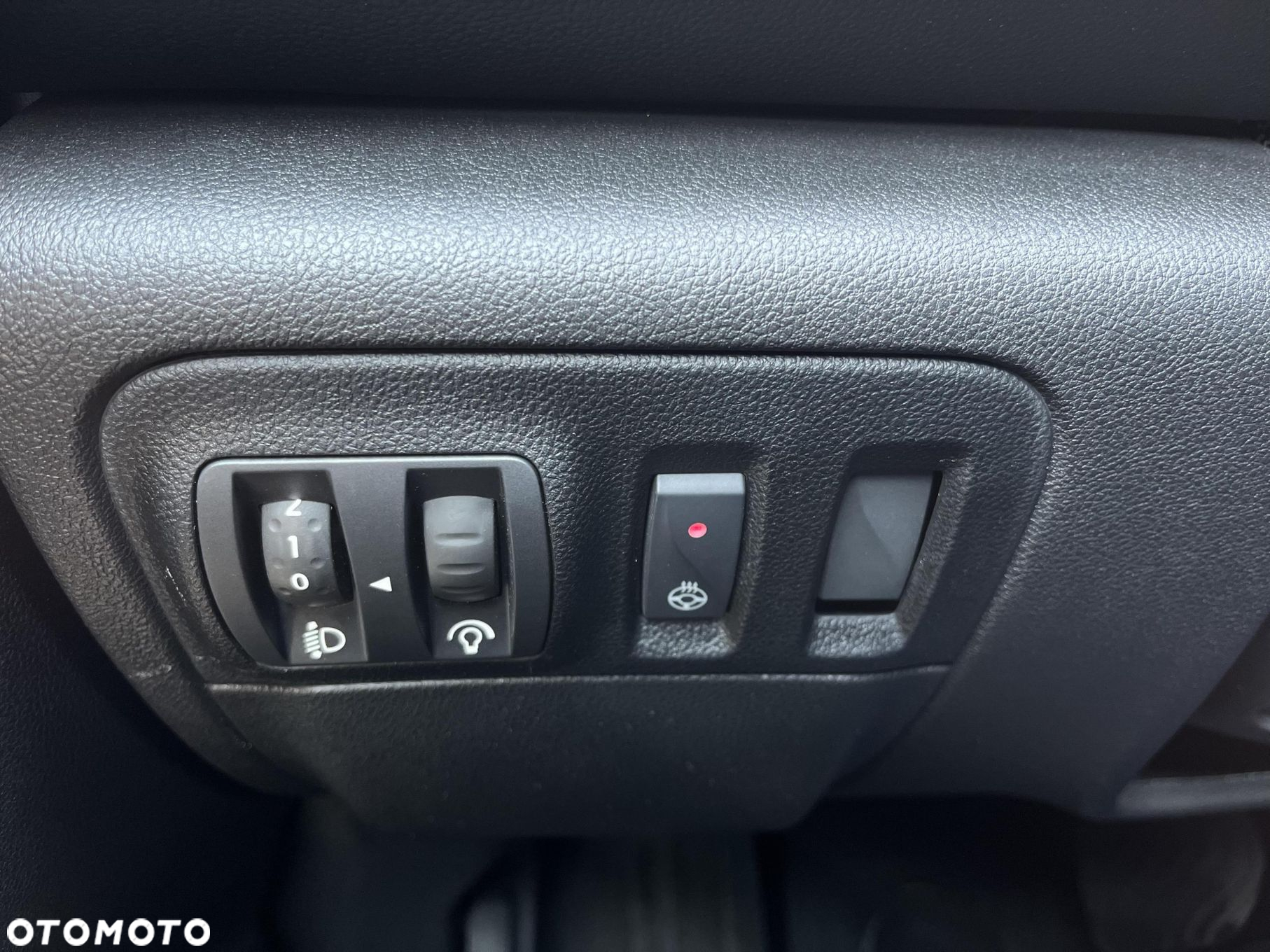 Renault Megane 1.3 TCe FAP Techno EDC - 20