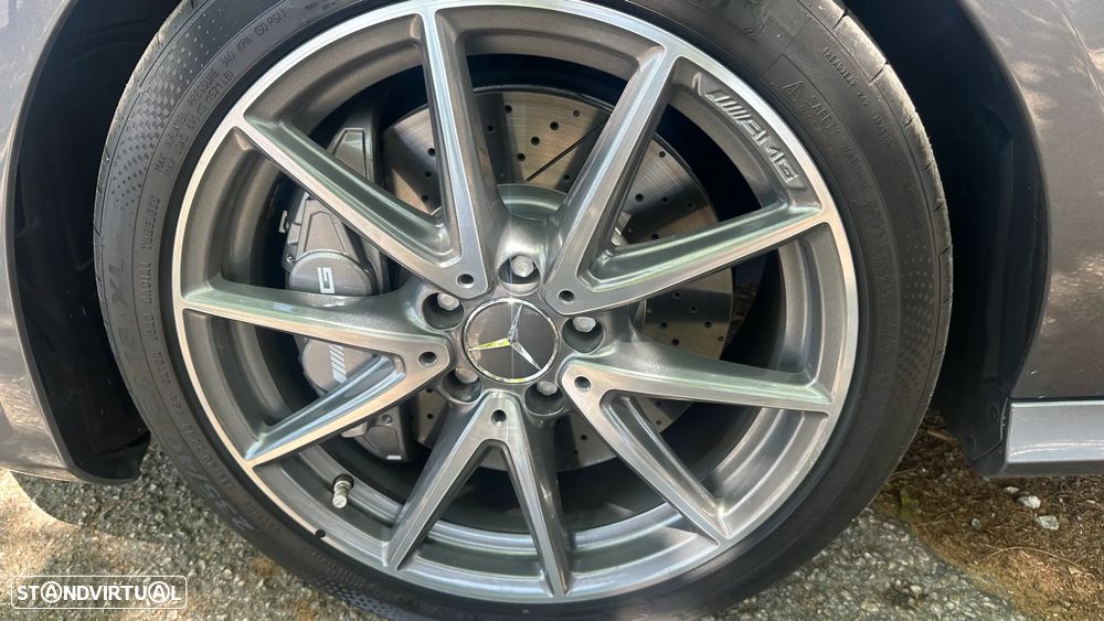 Mercedes-Benz A 45 AMG 4Matic Speedshift 7G-DCT - 17