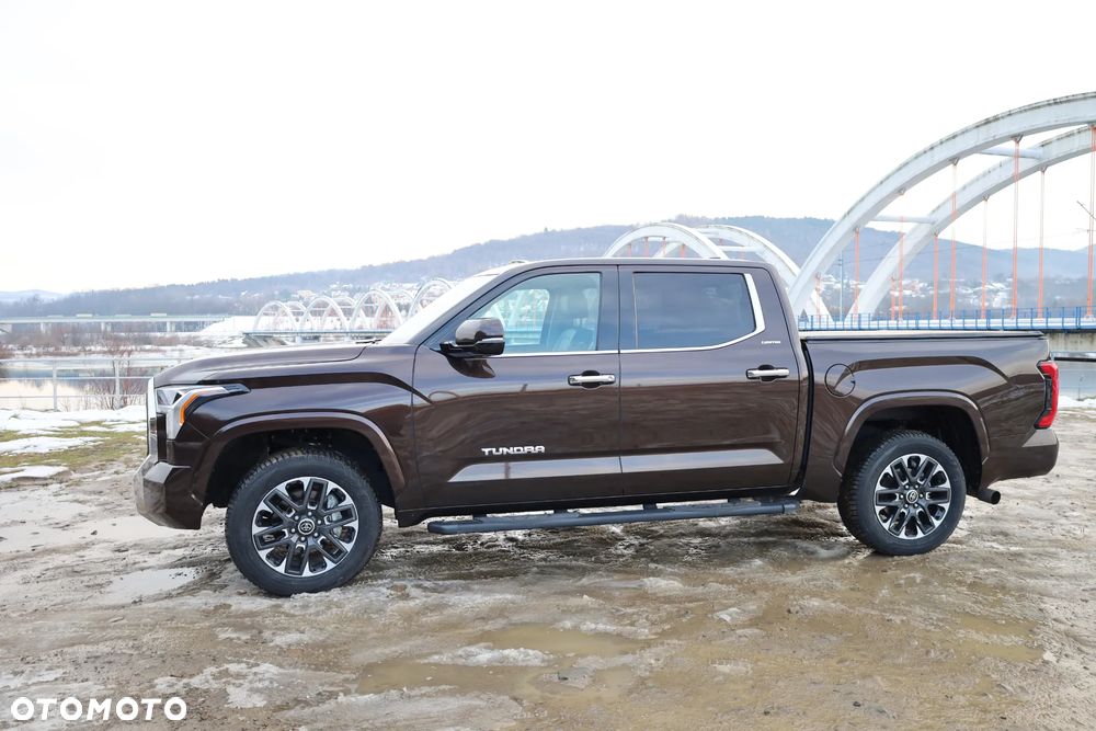 Toyota Tundra - 3