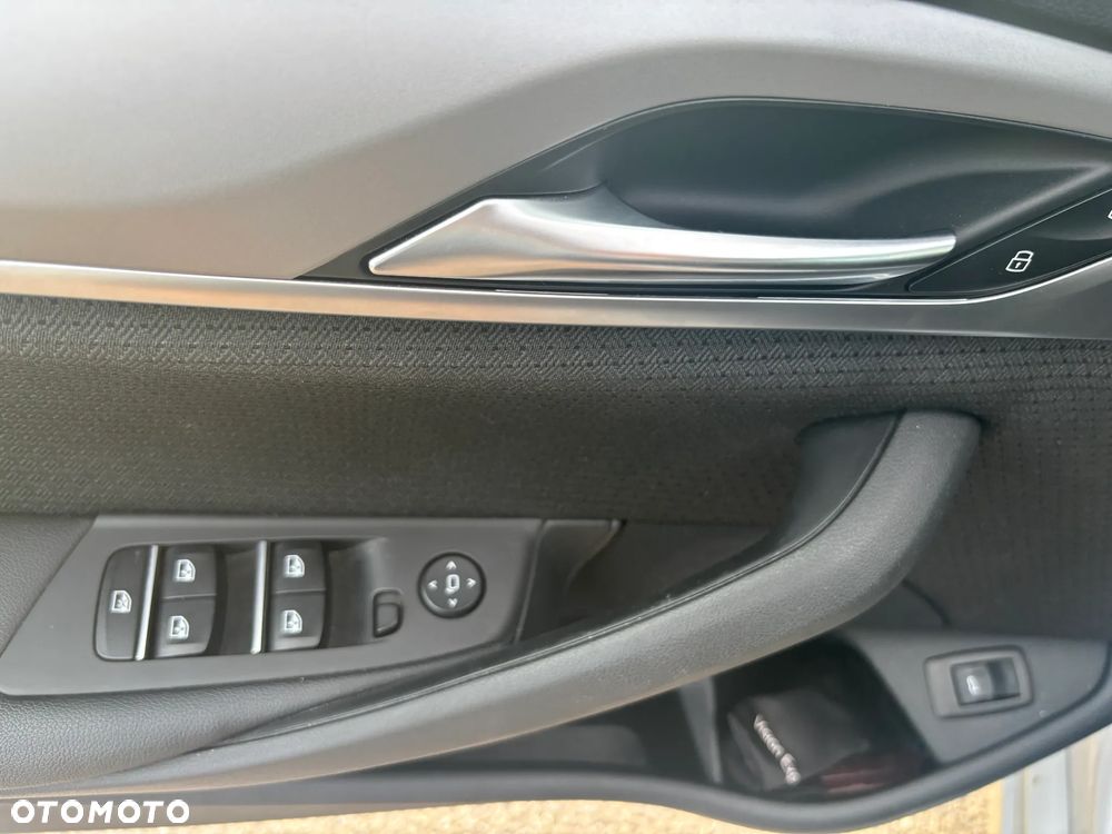 BMW Seria 5 530d xDrive - 24