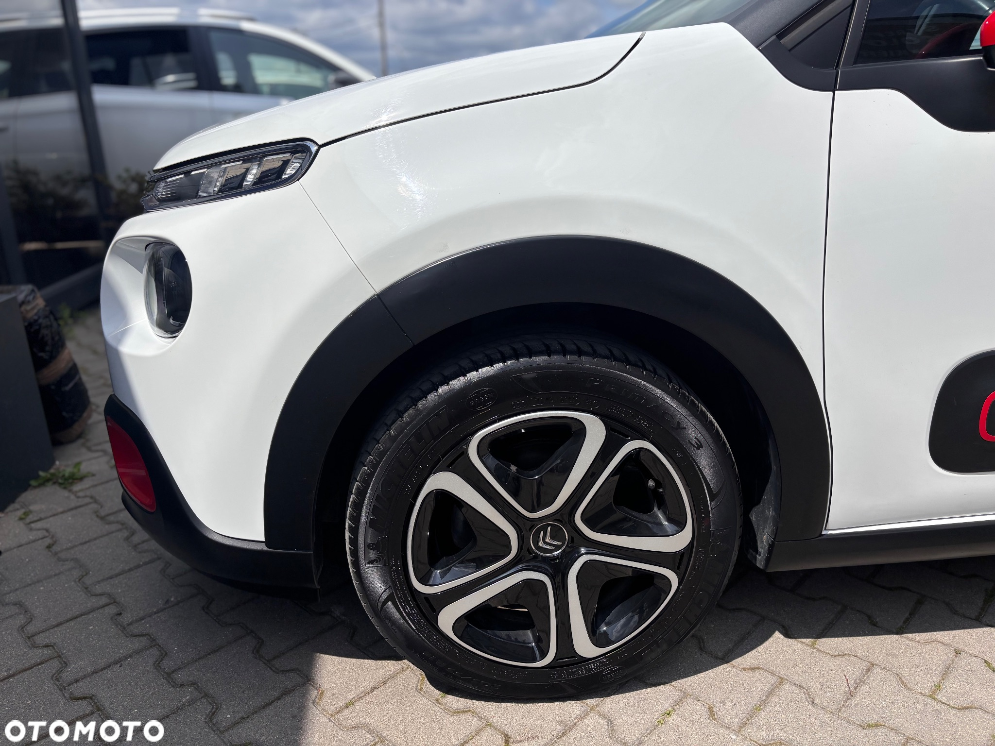 Citroën C3 1.2 PureTech Shine - 36