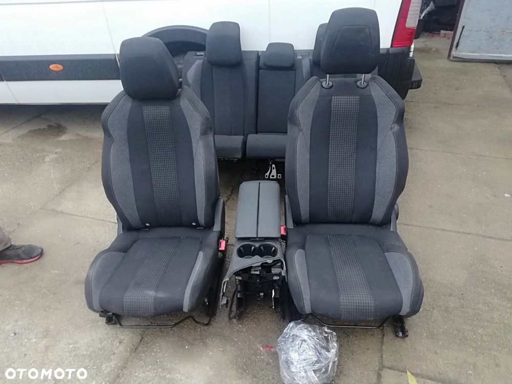 FOTELE PRZÓD TYŁ KANAPA PEUGEOT 3008 II LIFT
