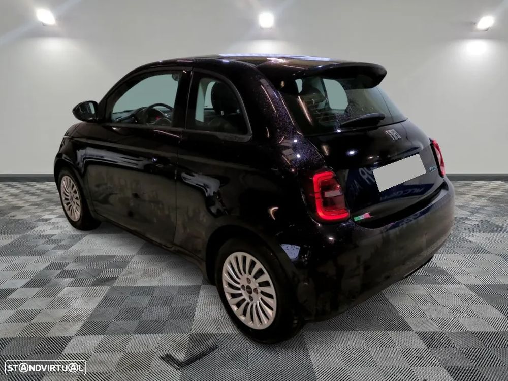 Fiat 500e 3 + 1 42 kWh - 6