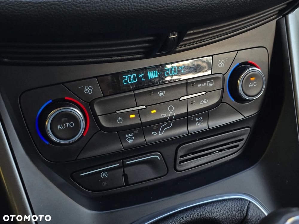 Ford Kuga 1.5 EcoBoost 2x4 Cool & Connect - 31