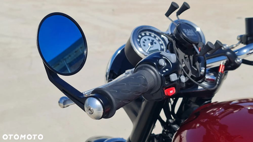 Triumph Bonneville - 21