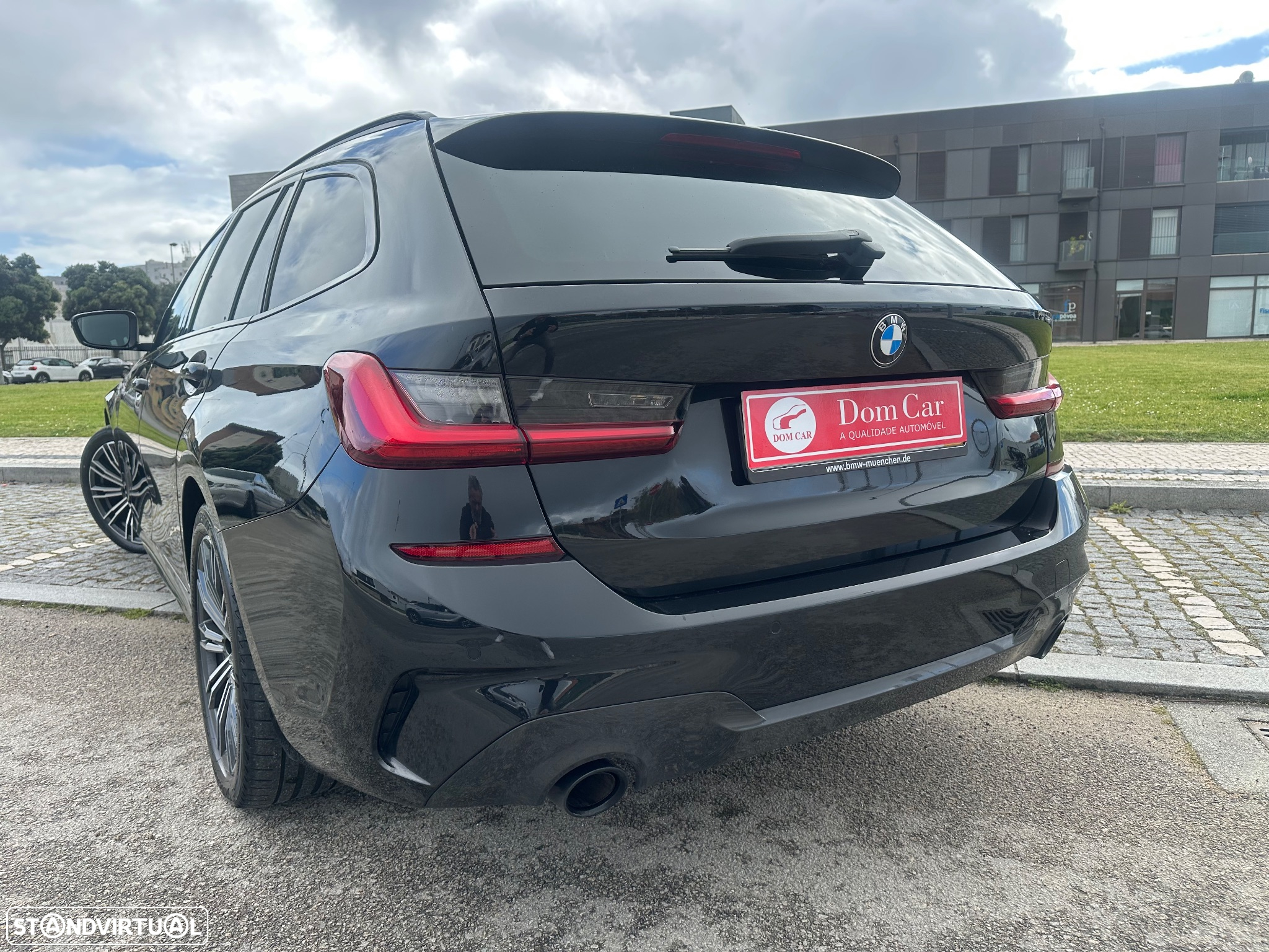 BMW 320 d Touring Pack Desportivo M Auto - 8