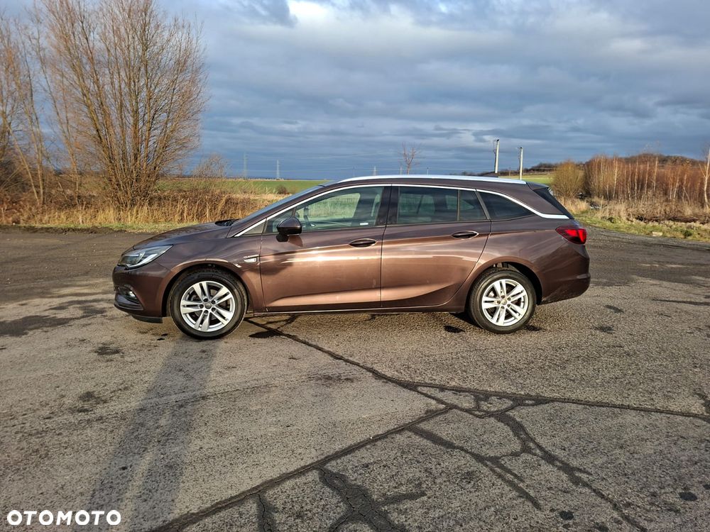 Opel Astra 1.4 Turbo Business - 22