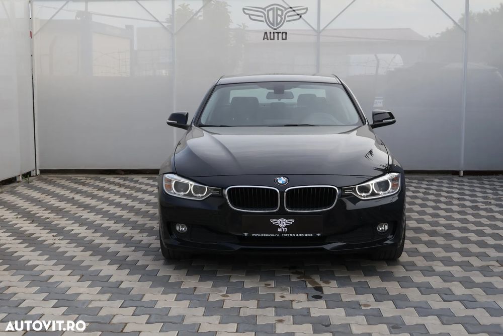 BMW Seria 3 320d Efficient Dynamic Edition Aut. - 4