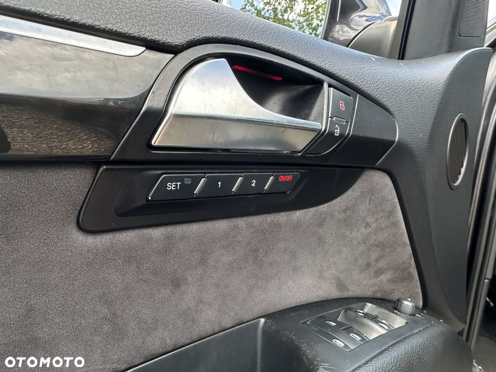 Audi Q7 3.0 TDI DPF quattro tiptronic - 12