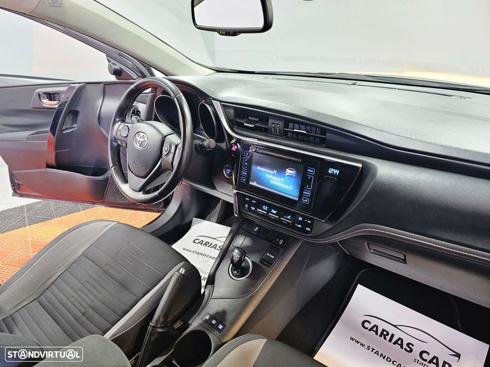 Toyota Auris - 22