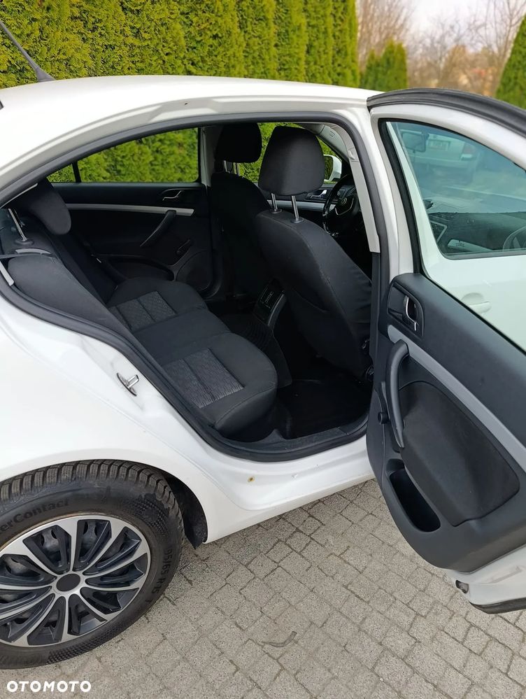 Skoda Octavia 1.6 TDI DPF DSG Active - 19