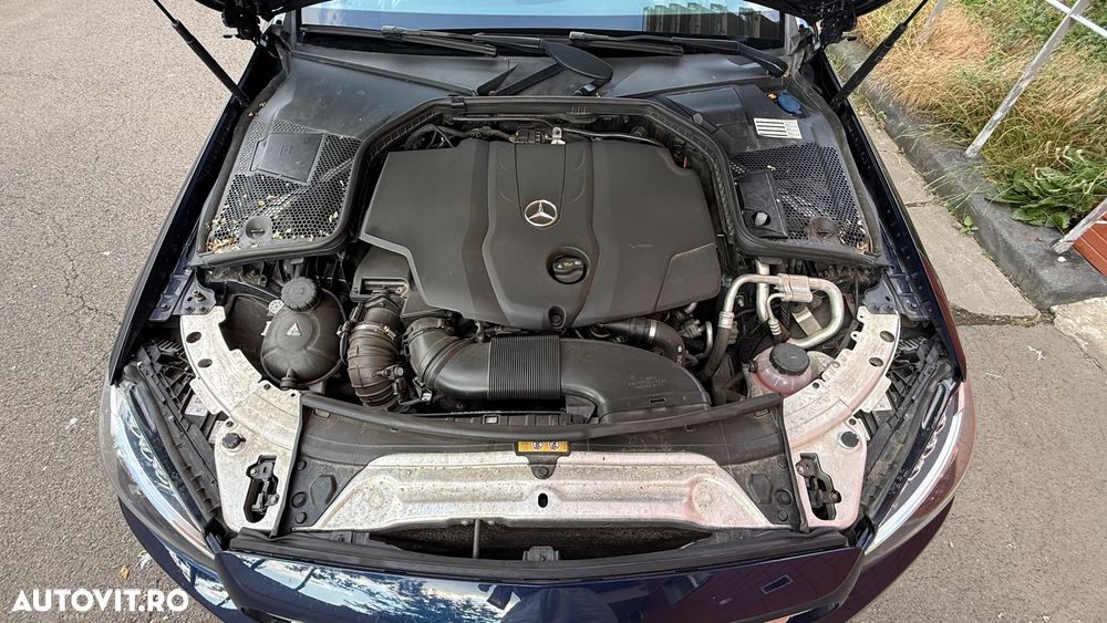 Mercedes-Benz C - 13