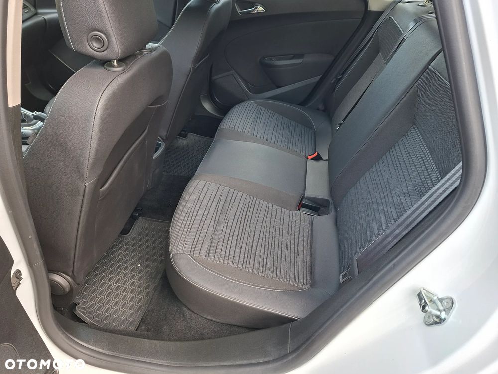 Opel Astra IV 1.6 CDTI S&S - 2