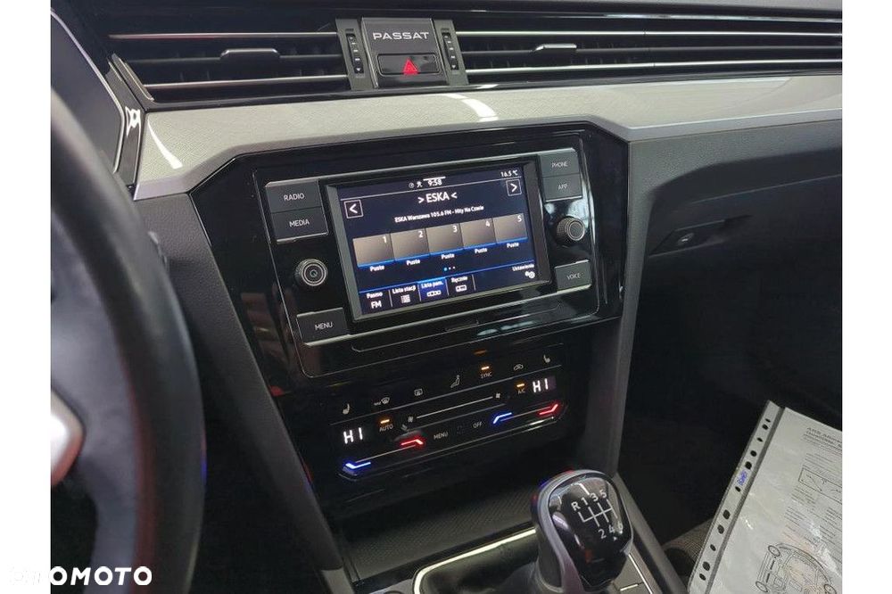Volkswagen Passat 1.5 TSI EVO Business - 7