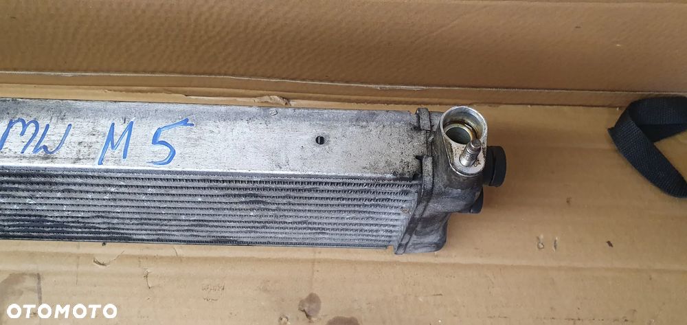 Chłodnica oleju chłodniczka BMW M5 G30 F90 2284260 - 5