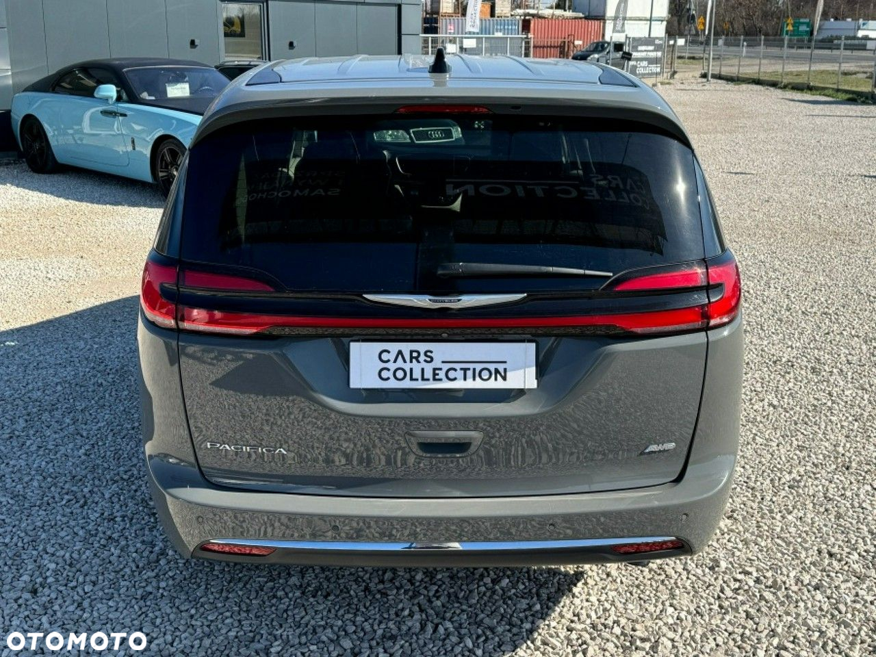 Chrysler Pacifica - 5