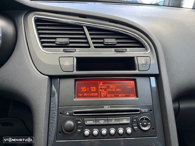 Peugeot 5008 1.6 HDi Executive - 19