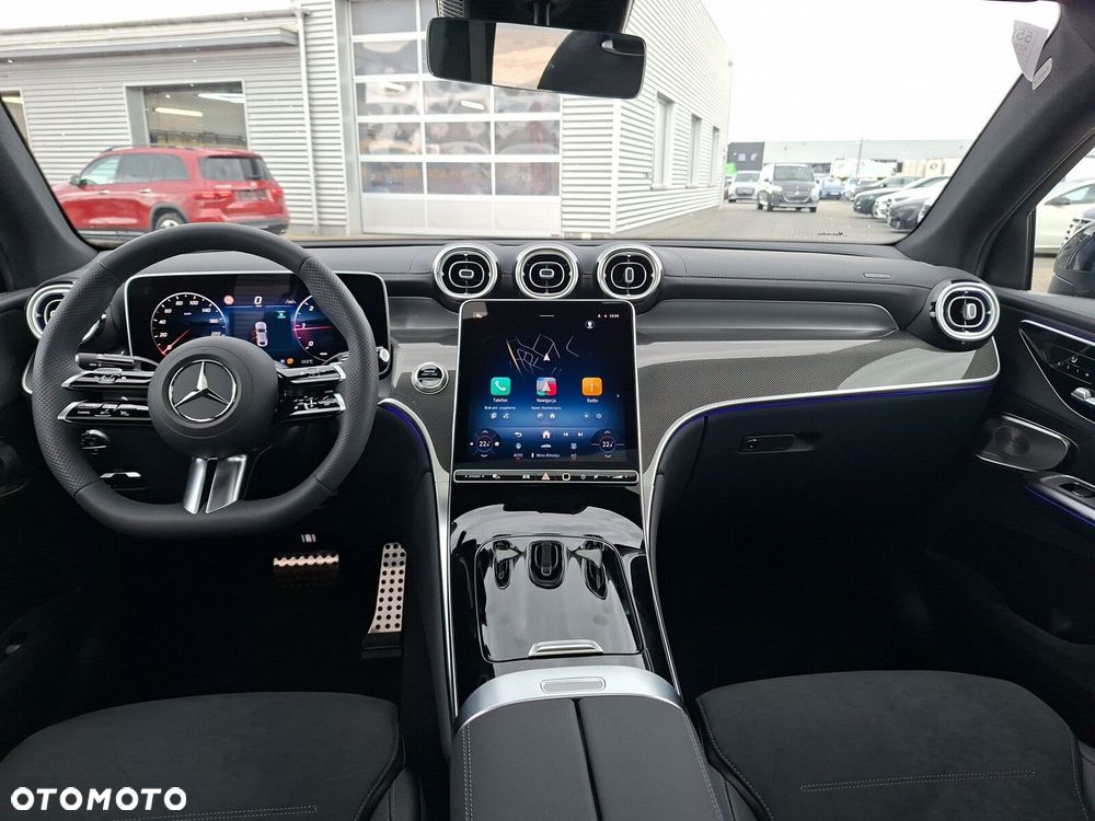 Mercedes-Benz GLC - 12