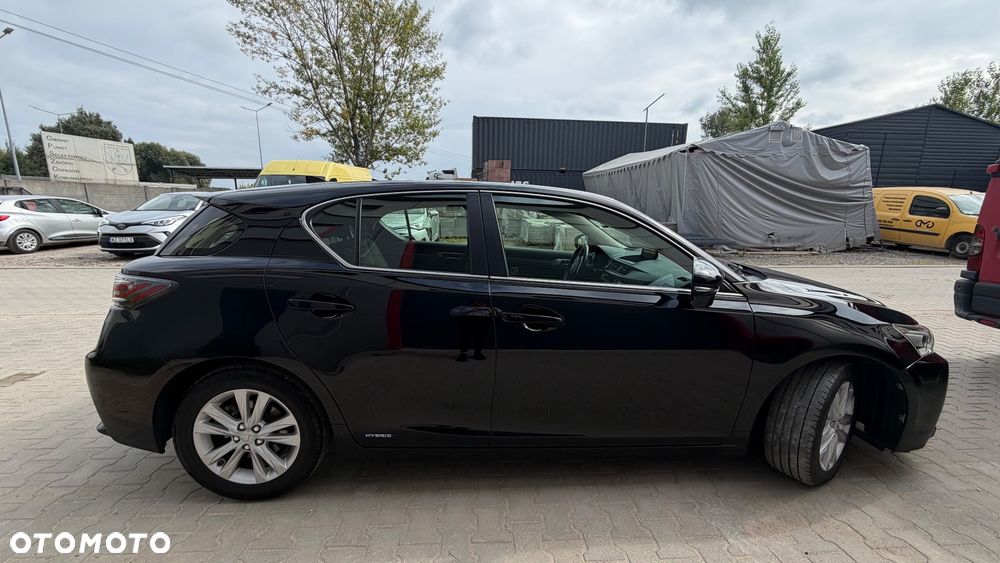 Lexus CT 200h Prestige - 10