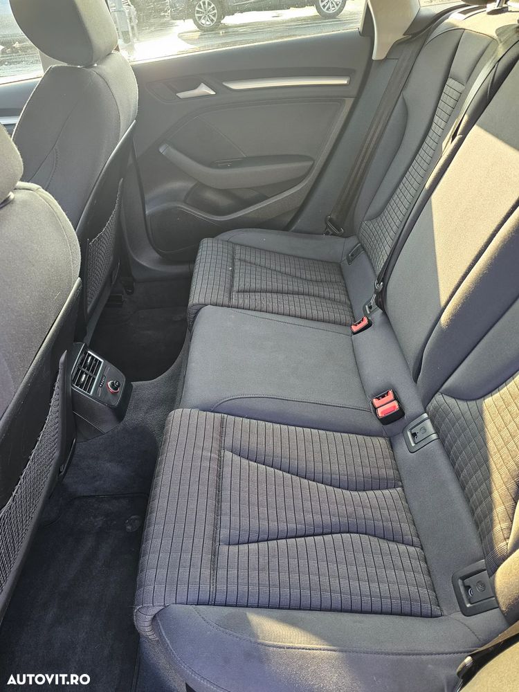 Audi A3 1.6 TDI (clean diesel) S line Sportpaket - 10