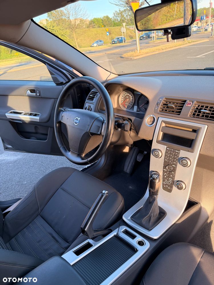 Volvo S40 2.0D - 5