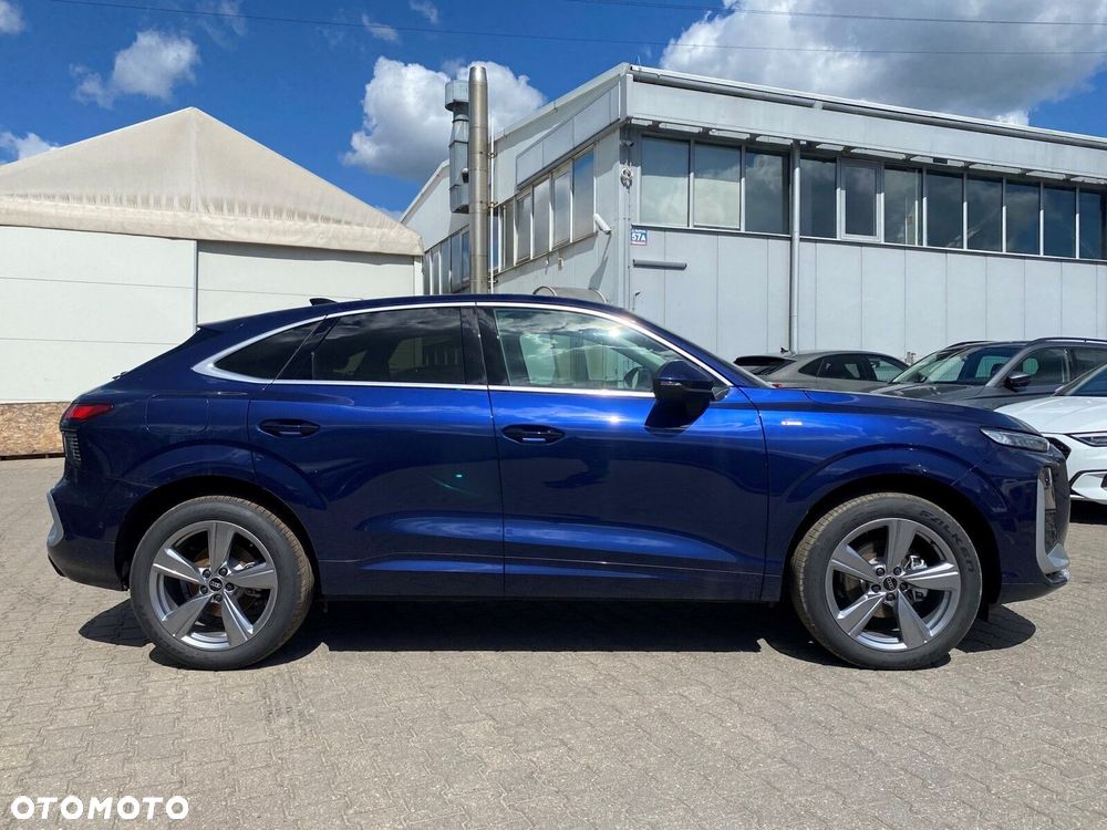 Audi Q3 Sportback - 9