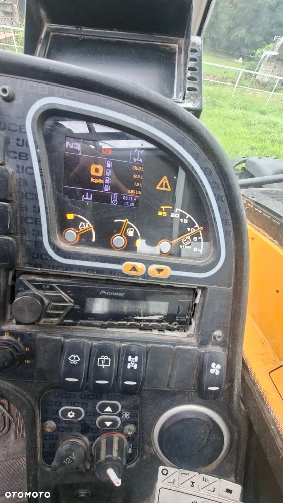 JCB 541-70 - 15