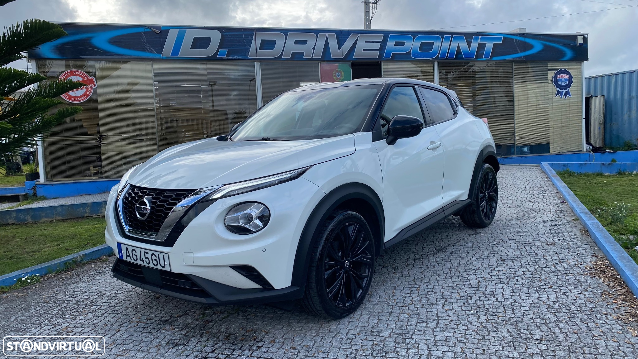 Nissan Juke 1.0 DIG-T Enigma DCT - 2