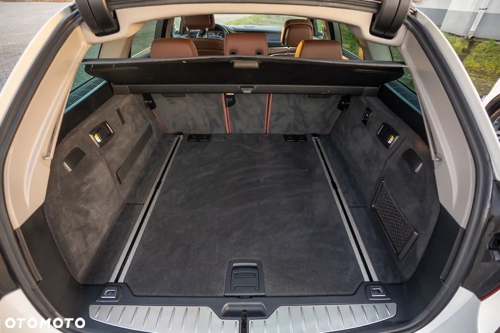 BMW Seria 5 520d Sport-Aut - 24