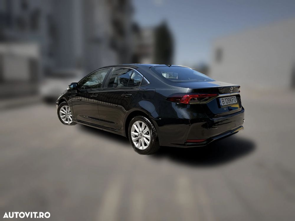 Toyota Corolla 1.8 HSD Business - 3