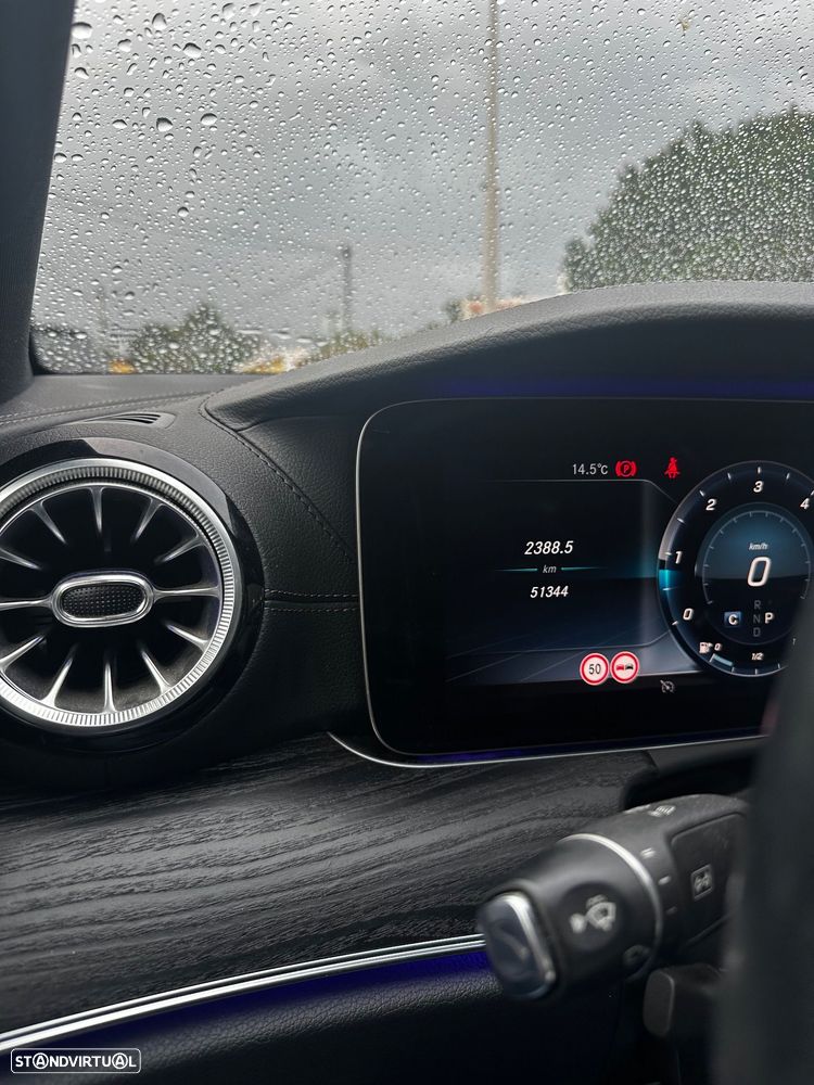 Mercedes-Benz E 300 d AMG Line - 12