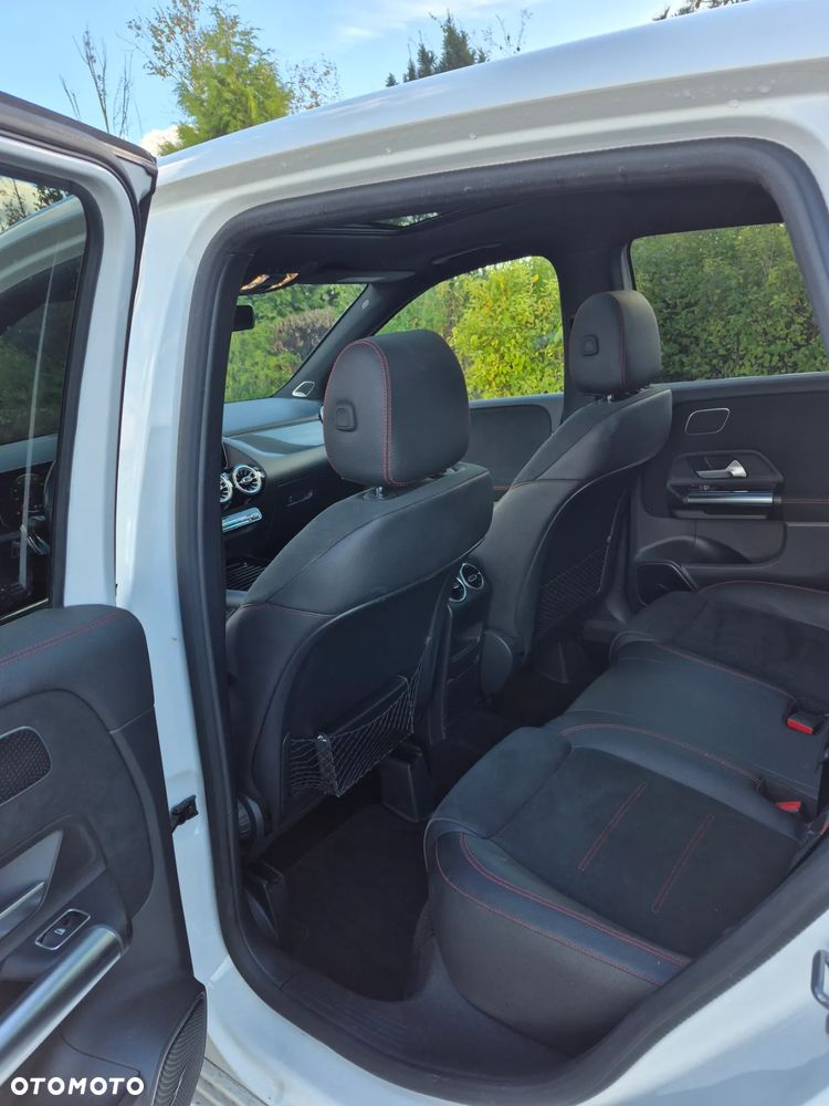 Mercedes-Benz Klasa B 180 d AMG Line 7G-DCT - 3