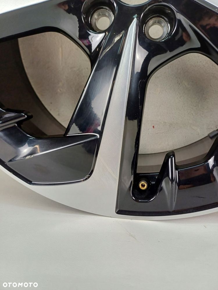 felga aluminiowa seat ibiza 7jx18 et51 5x100 6f0601025s - 6