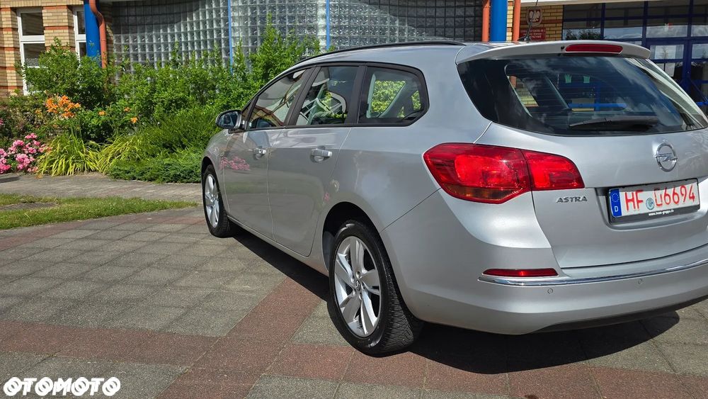 Opel Astra - 33
