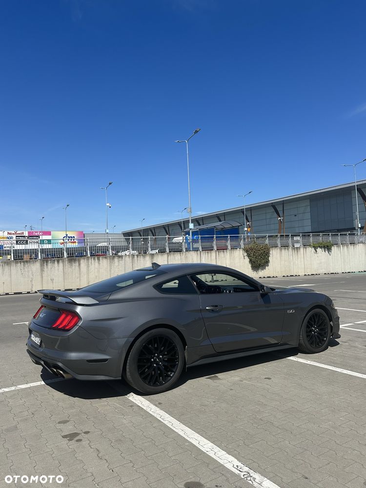 Ford Mustang - 3