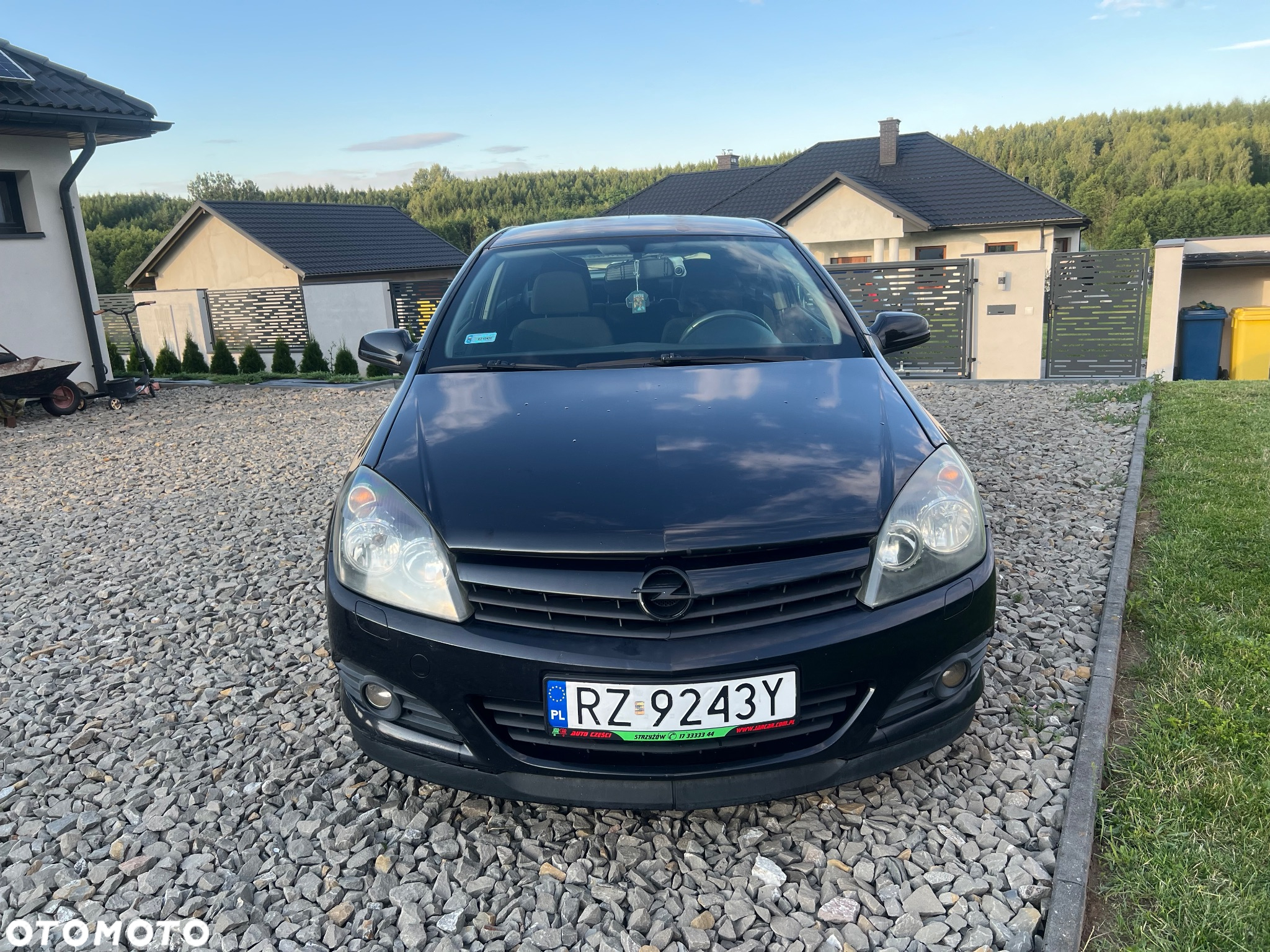 Opel Astra III GTC 1.6 Enjoy - 3